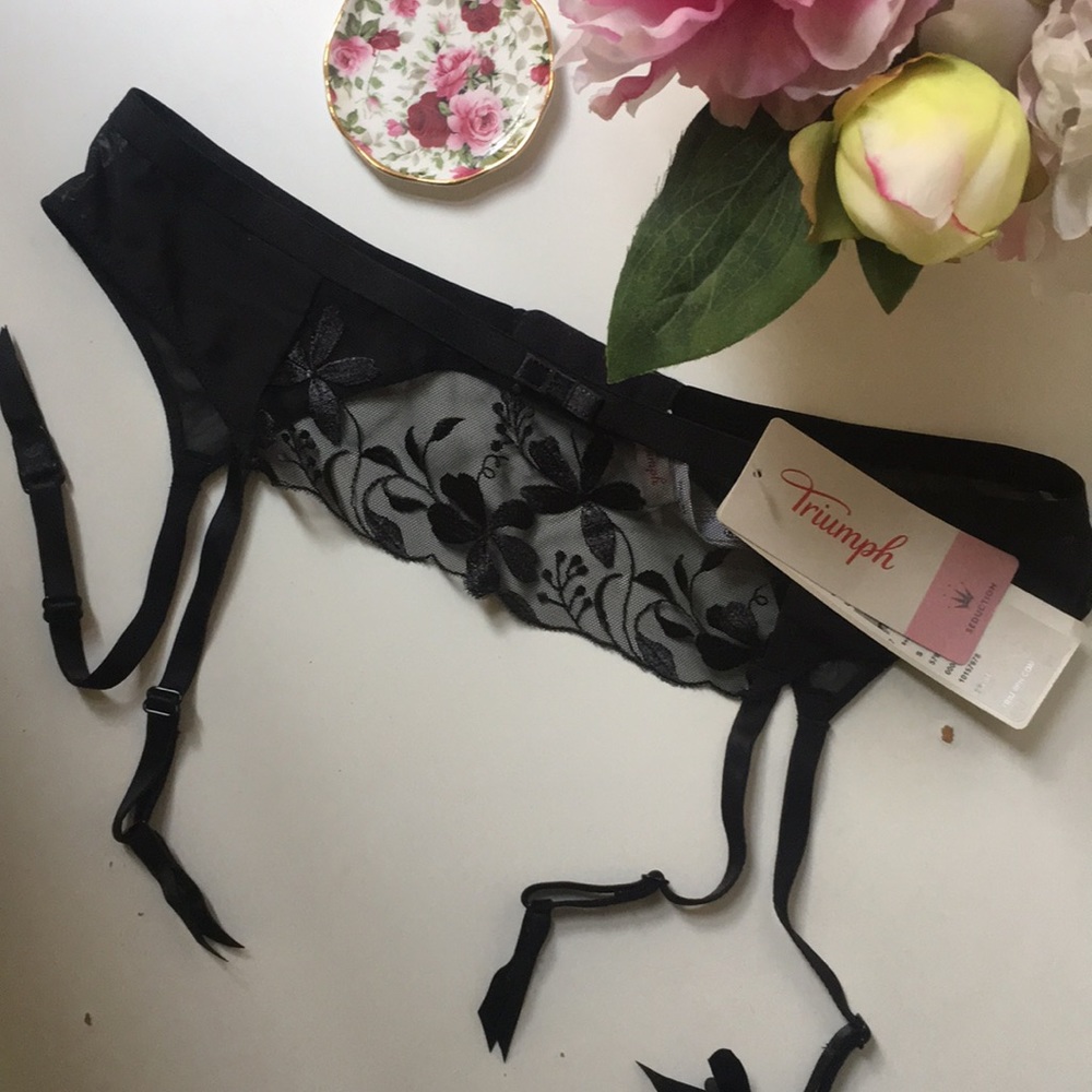 Triumph Sexy Angel Spotlight Suspender Belt (NWT)